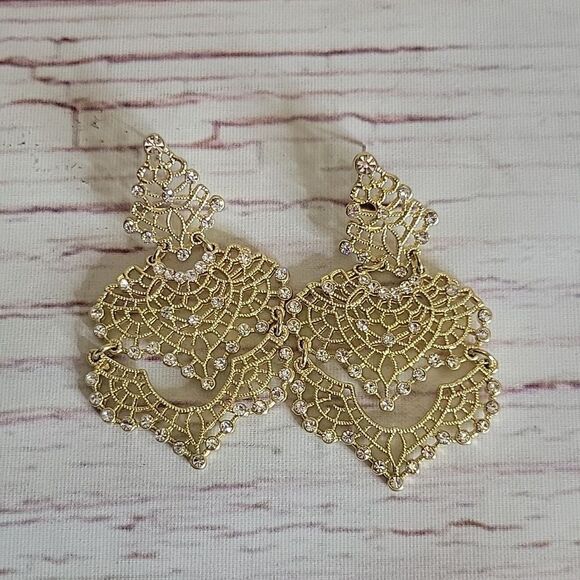 Bundle of Three Goldtone Earrings NWOT - Picture 3 of 4